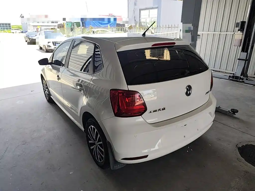 Volkswagen Polo 2015