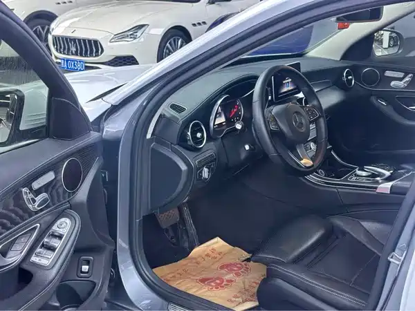 Mercedes-Benz C-Class 2018
