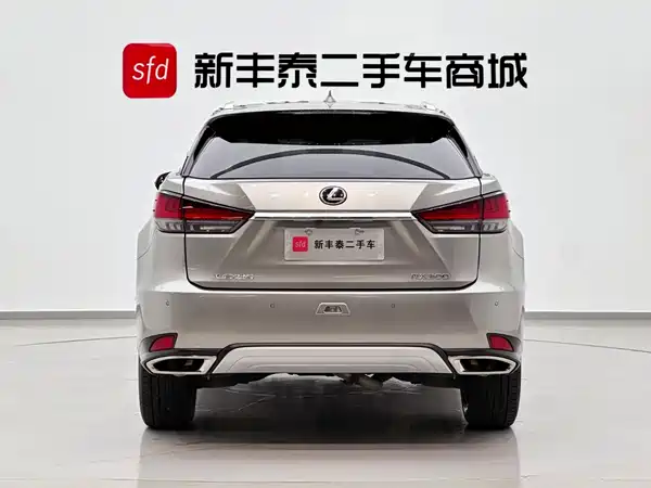 Lexus RX 2022