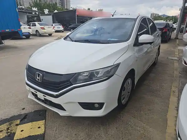 Honda Greiz 2016