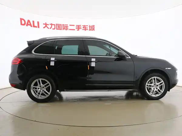 Porsche Cayenne 2011