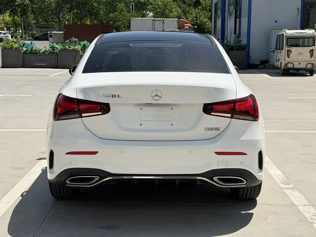 Mercedes-Benz A-Class 2019 — фото 16
