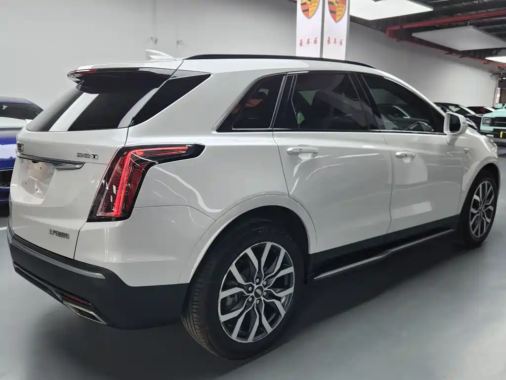 Cadillac XT5 2023 — фото 14