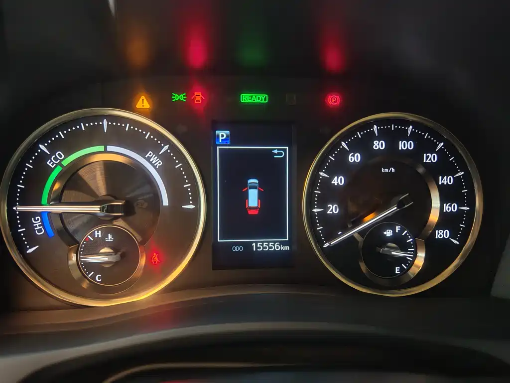 Toyota Alphard 2021 — фото 12