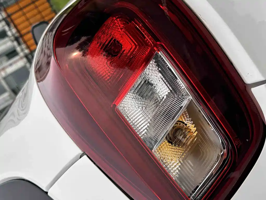 Renault City K-ZE 2019 — фото 18