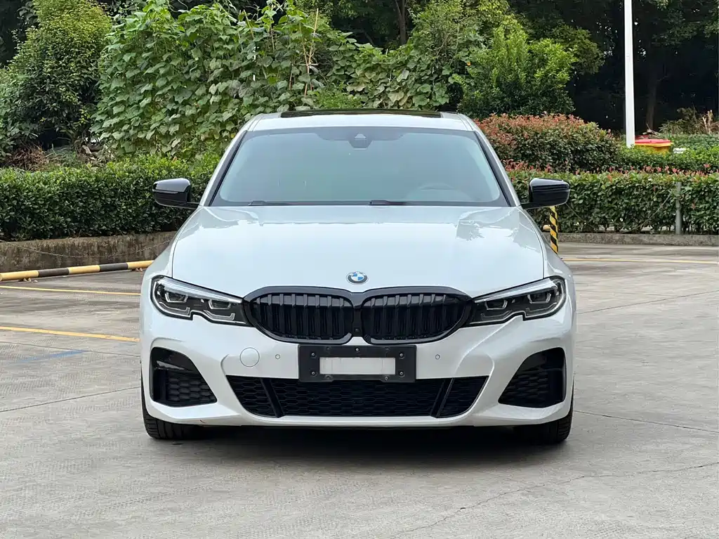 BMW 3 Series 2021