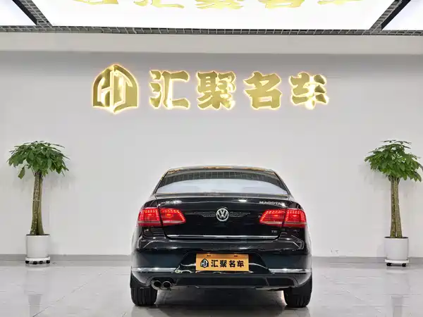 Volkswagen Magotan 2015