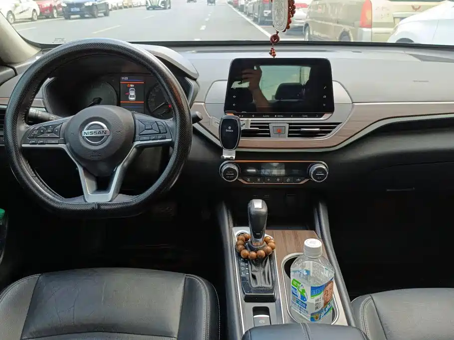 Nissan Teana 2022 — фото 12