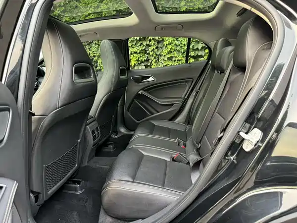Mercedes-Benz GLA 2016