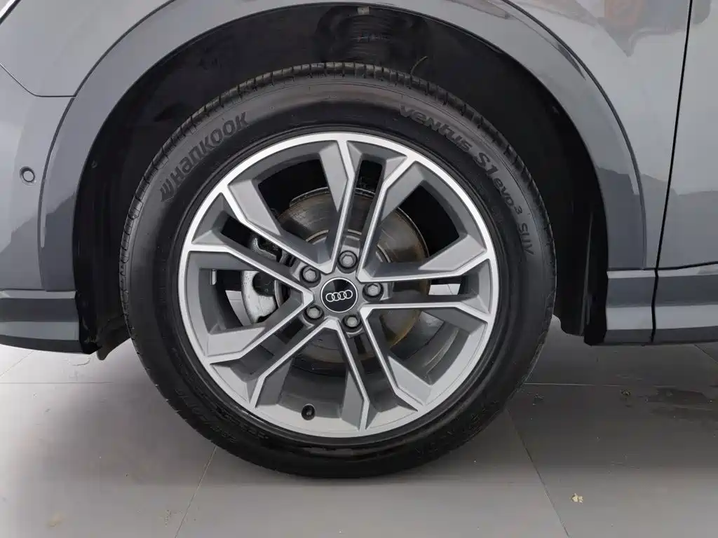 Audi Q3 2025 — фото 17