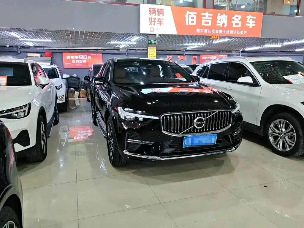 Volvo XC60 2021 — фото 3
