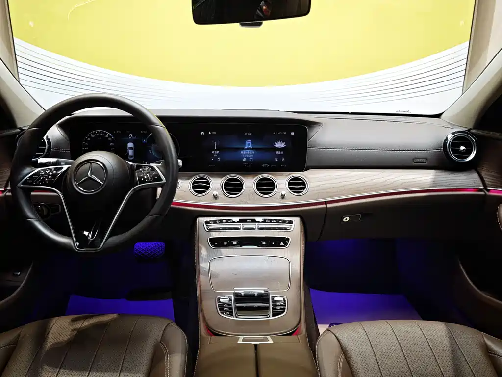 Mercedes-Benz E-Class 2021
