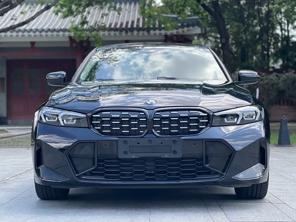 BMW 3 Series 2023