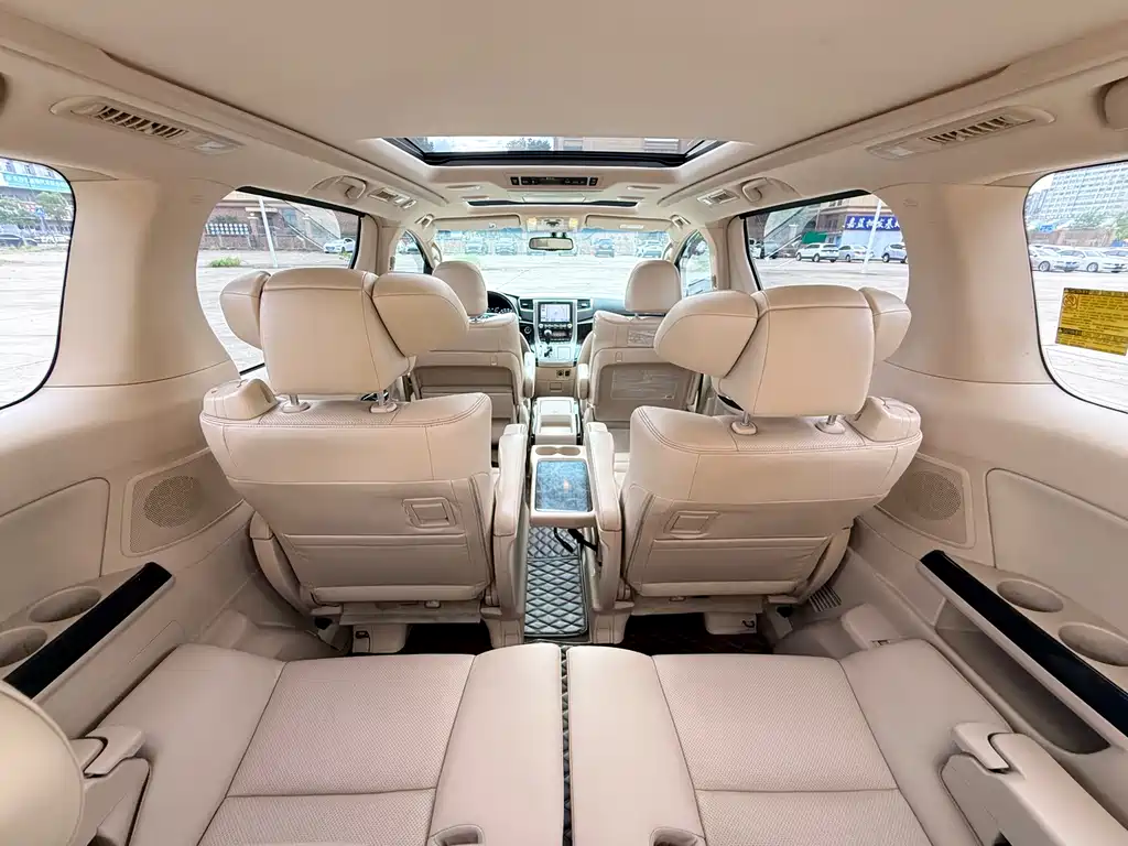 Toyota Alphard 2015 — фото 22