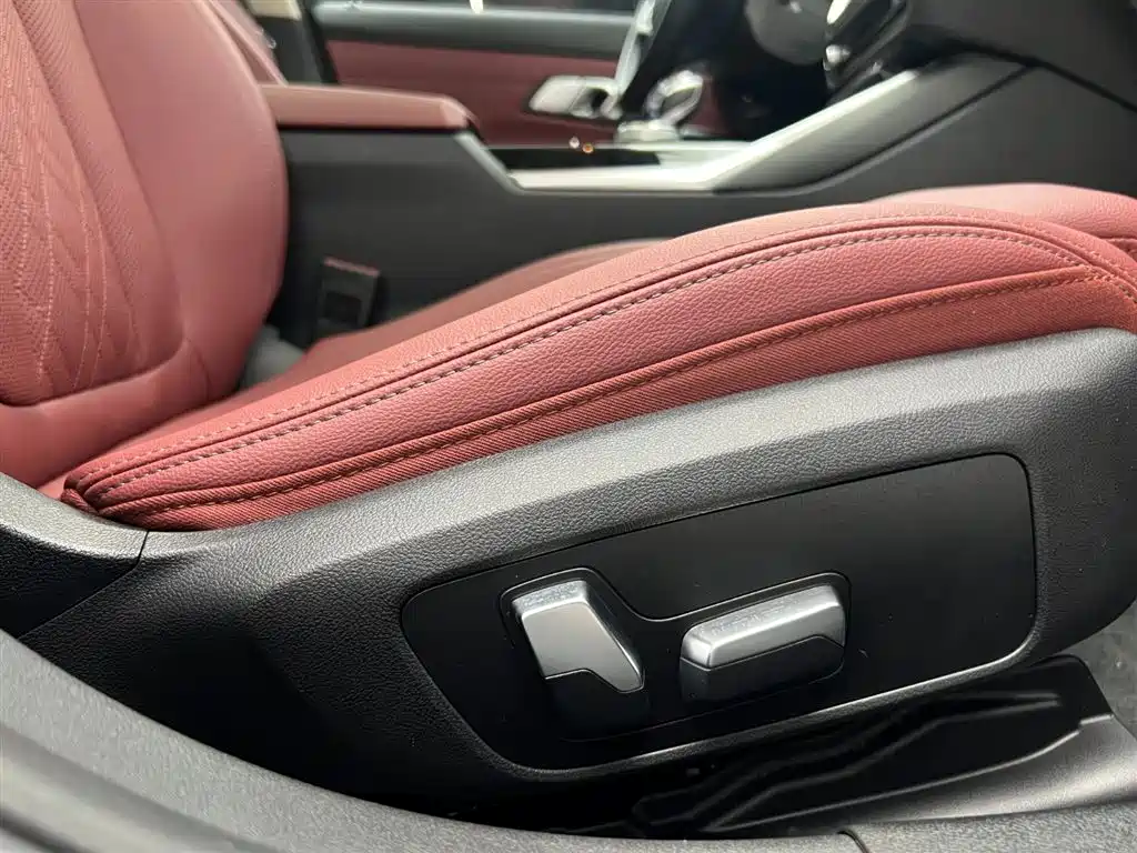 BMW 3 Series 2022 — фото 11
