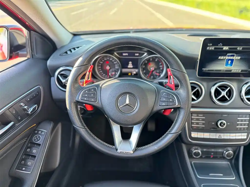 Mercedes-Benz GLA 2018 — фото 11