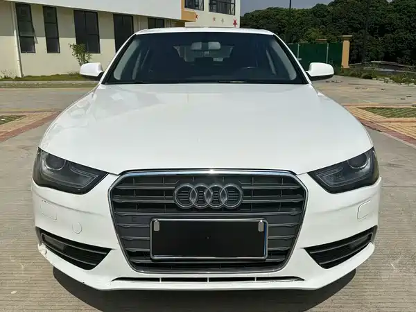 Audi A4L 2013