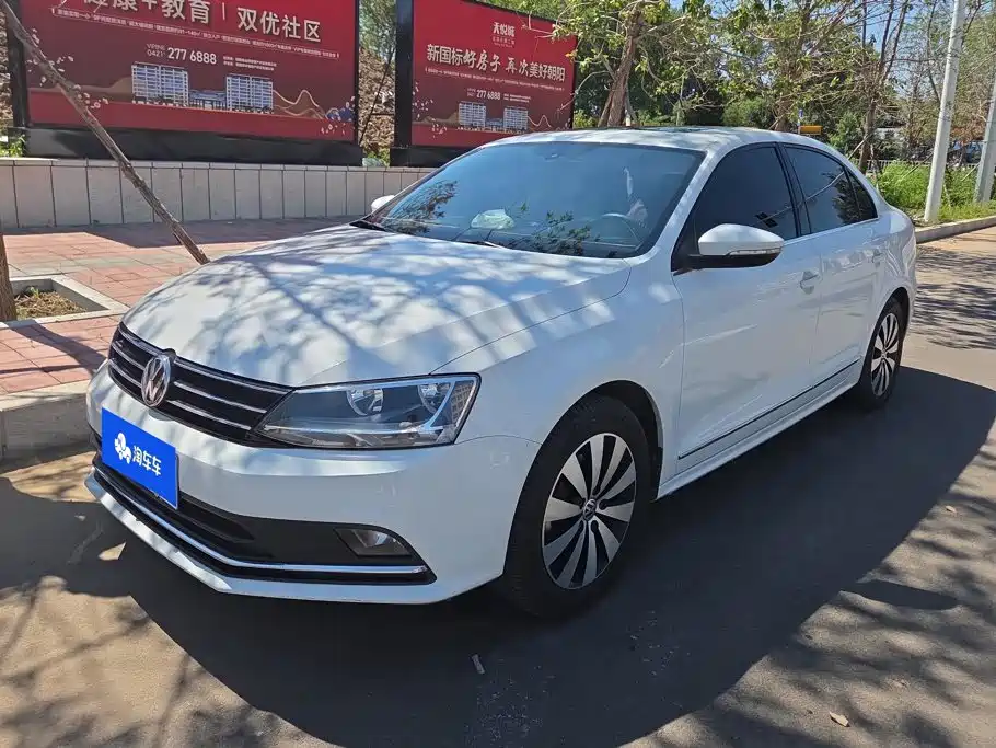 Volkswagen Sagitar 2019