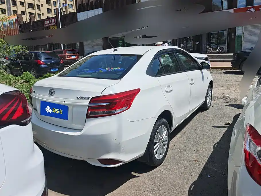 Toyota Vios 2017 — фото 3