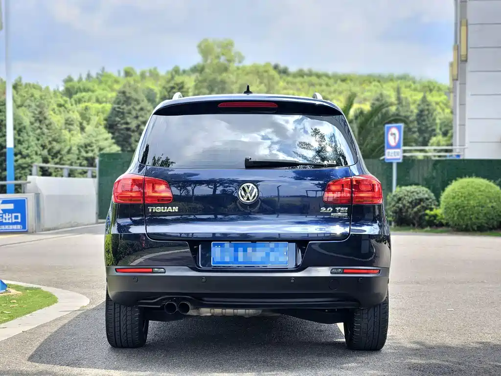 Volkswagen Tiguan 2012 — фото 11