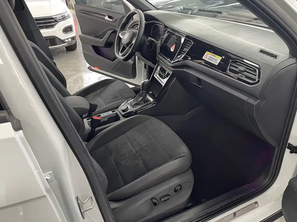 Volkswagen T-Roc 2021