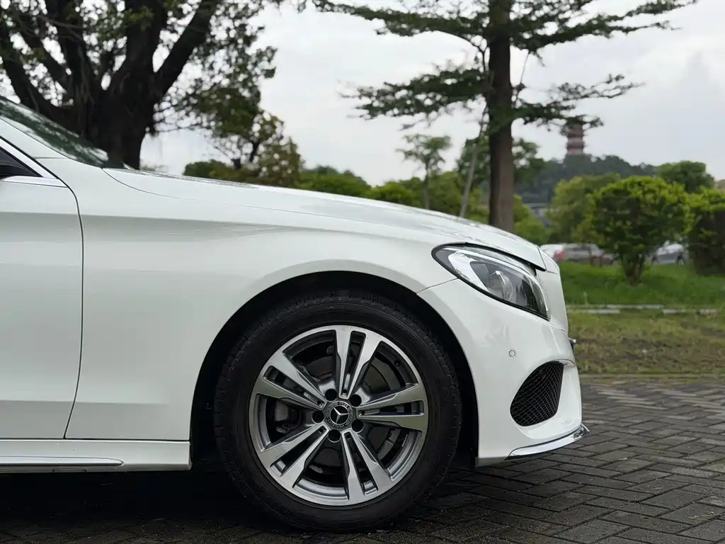 Mercedes-Benz C-Class 2017 — фото 10