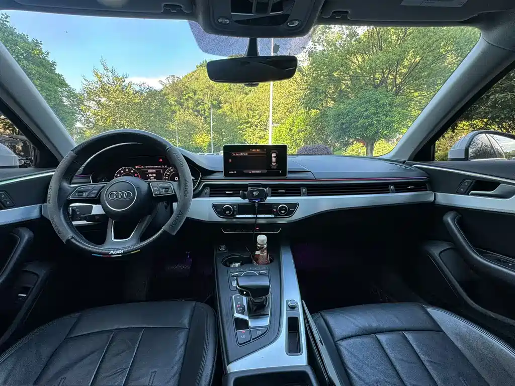 Audi A4L 2019