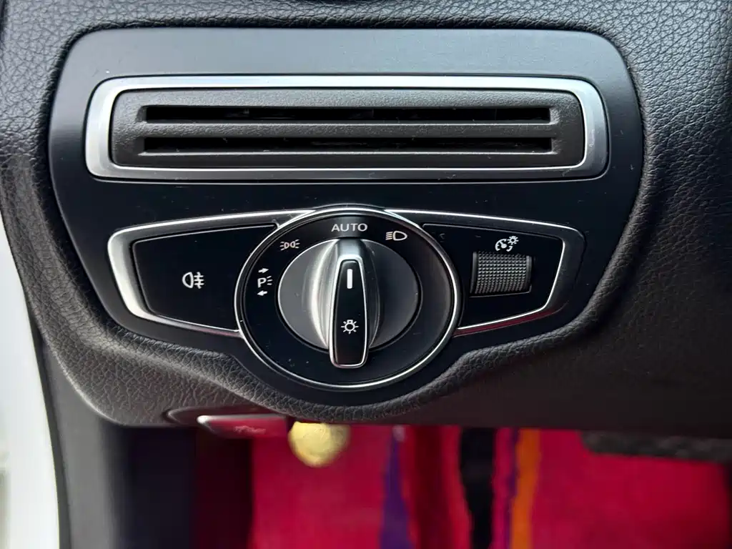 Mercedes-Benz C-Class 2021 — фото 18