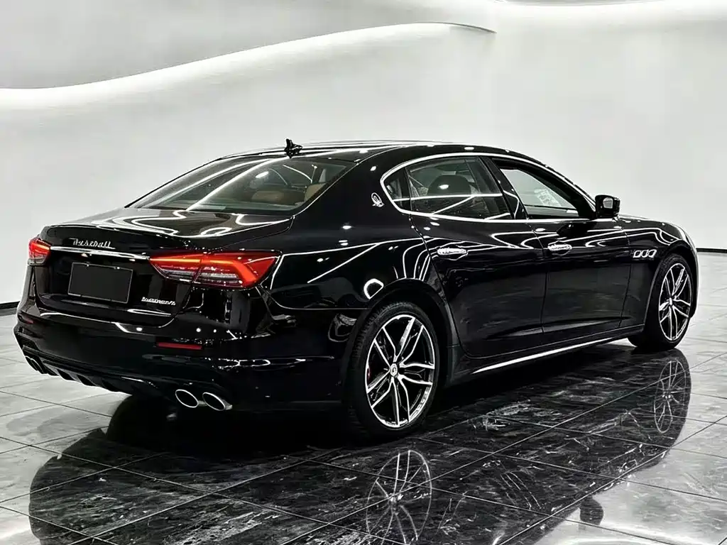 Maserati Quattroporte 2014 — фото 4