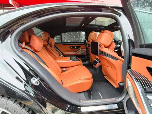 Mercedes-Benz S-Class 2024