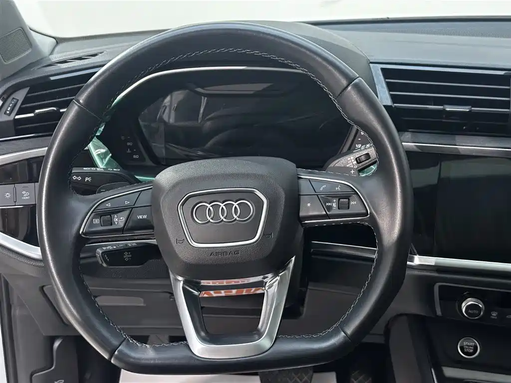 Audi Q3 2022 — фото 26