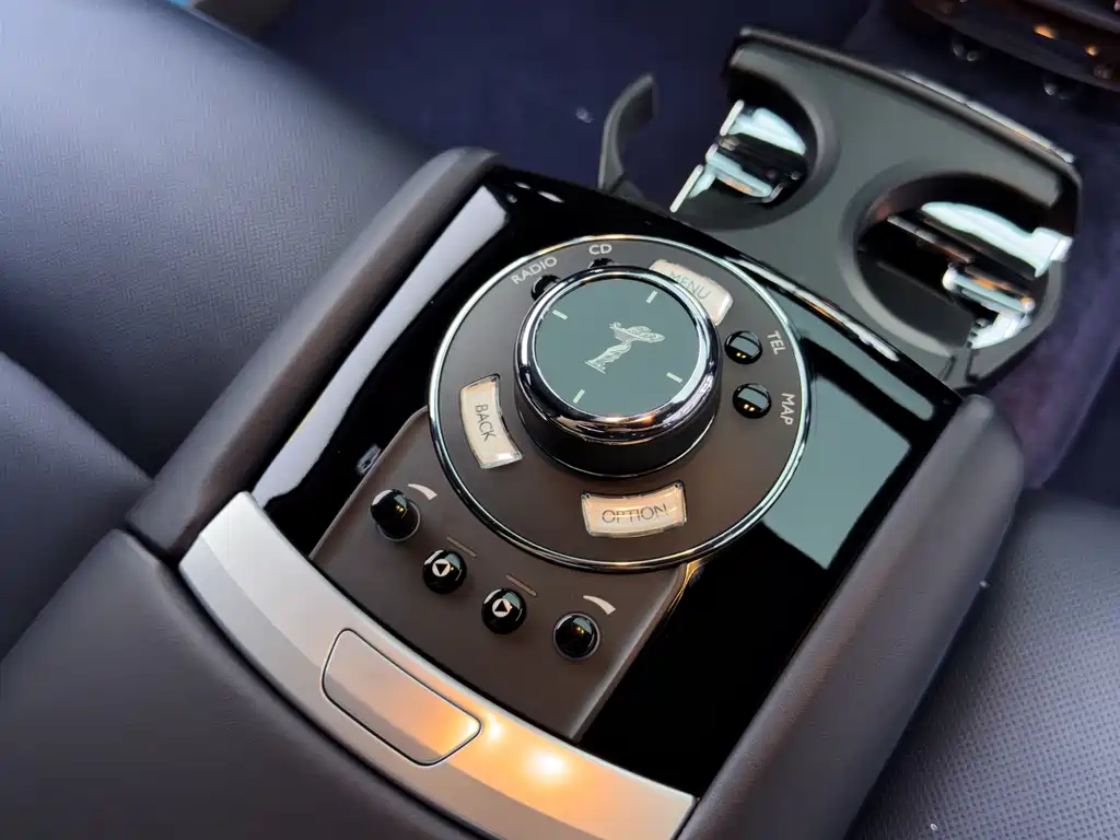 Rolls-Royce Ghost 2014 — фото 32