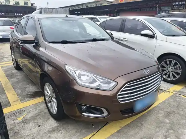 Ford Escort 2015