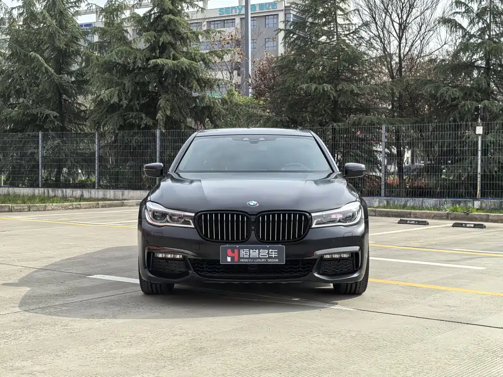 BMW 7 Series 2018 — фото 2