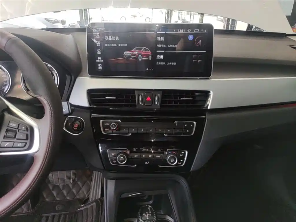 BMW X1 2018 — фото 13