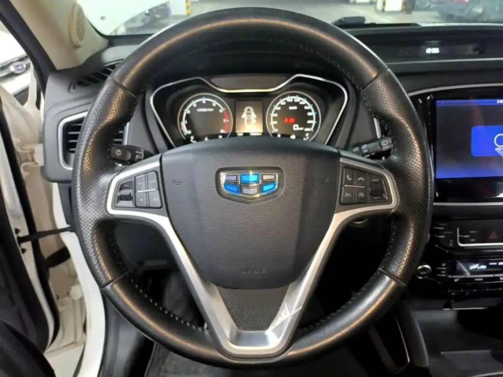 Geely Vision X6 2018 — фото 11