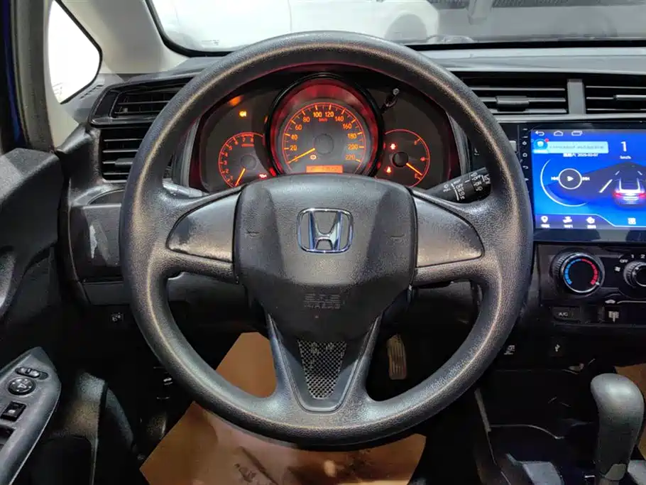 Honda Fit 2018 — фото 15