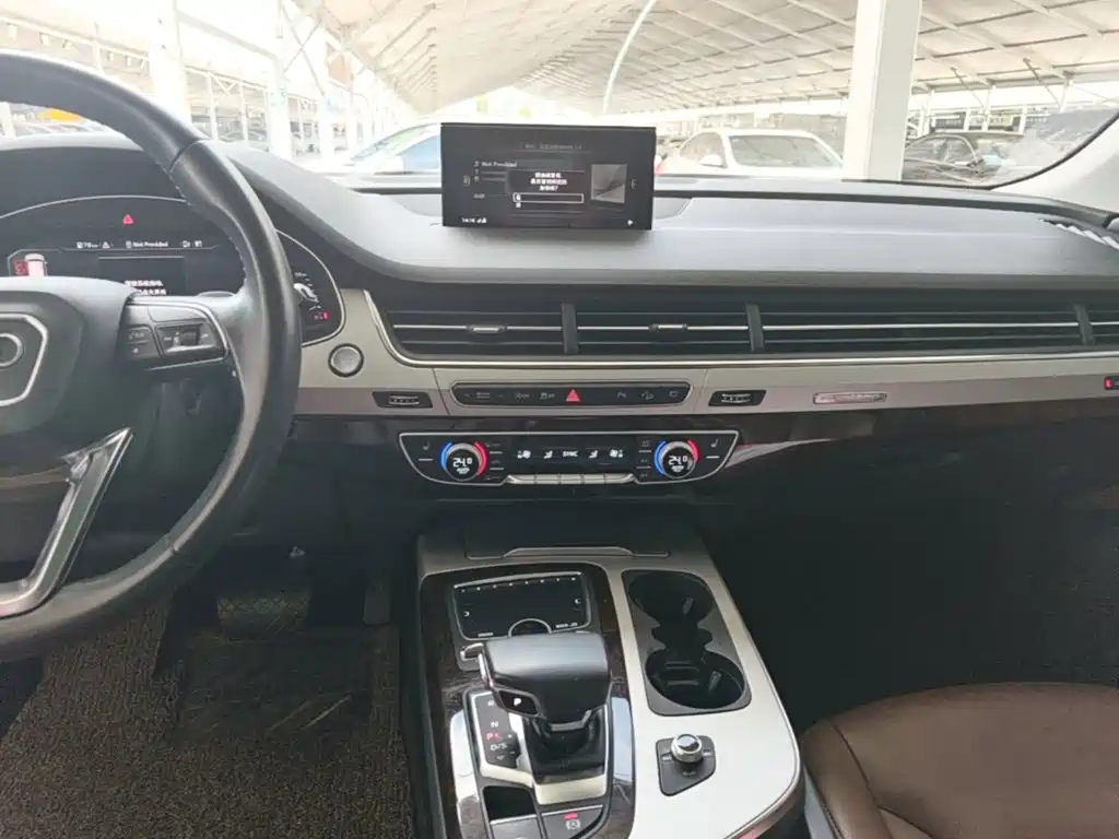 Audi Q7 2017 — фото 13