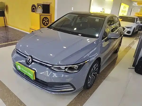 Volkswagen Golf 2021