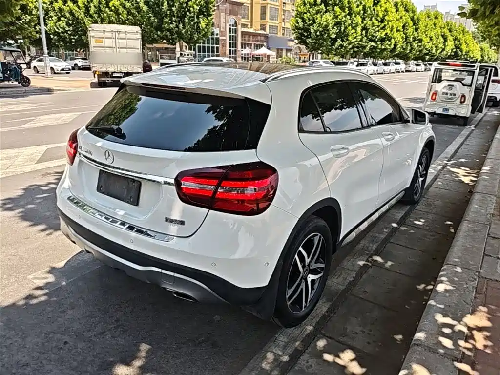 Mercedes-Benz GLA 2017 — фото 7
