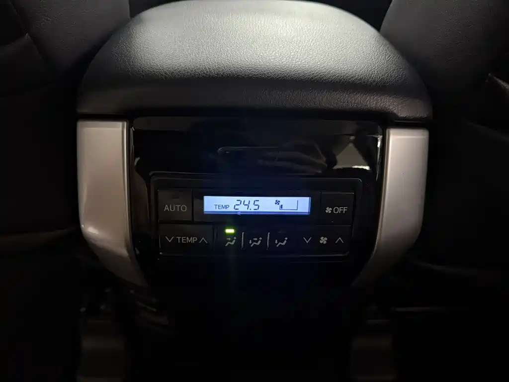 Toyota Prado 2019 — фото 19