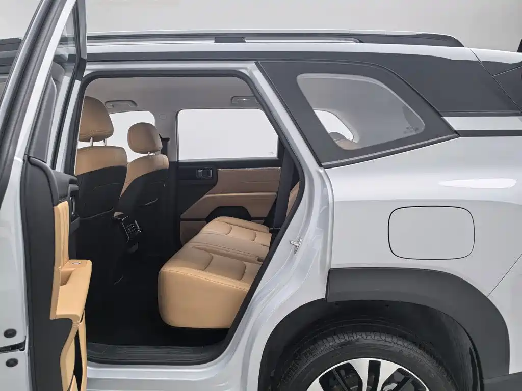 Wuling Starlight 560 New Energy 2026 — фото 15
