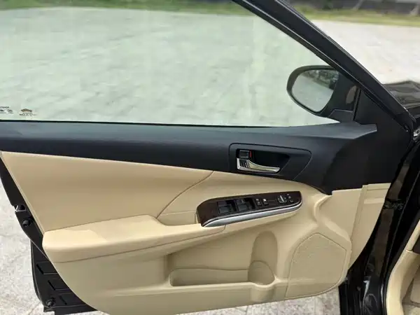 Toyota Camry 2016