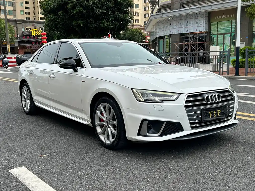 Audi A4L 2019 — фото 3
