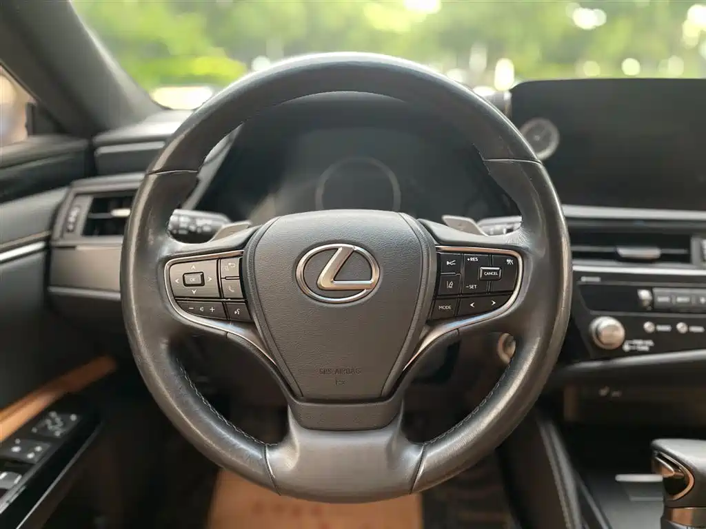 Lexus ES 2023 — фото 14
