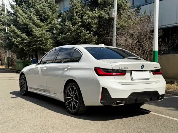 BMW 3 Series 2023