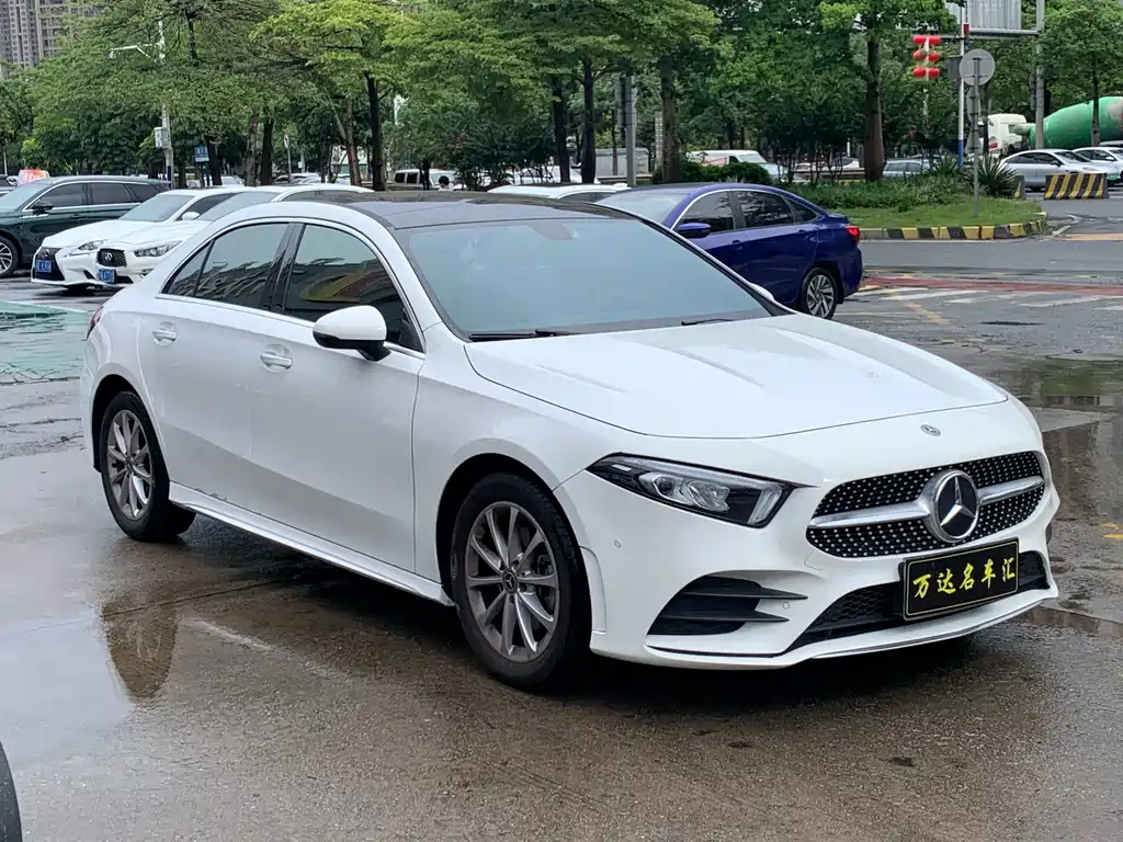 Mercedes-Benz A-Class 2020 — фото 3