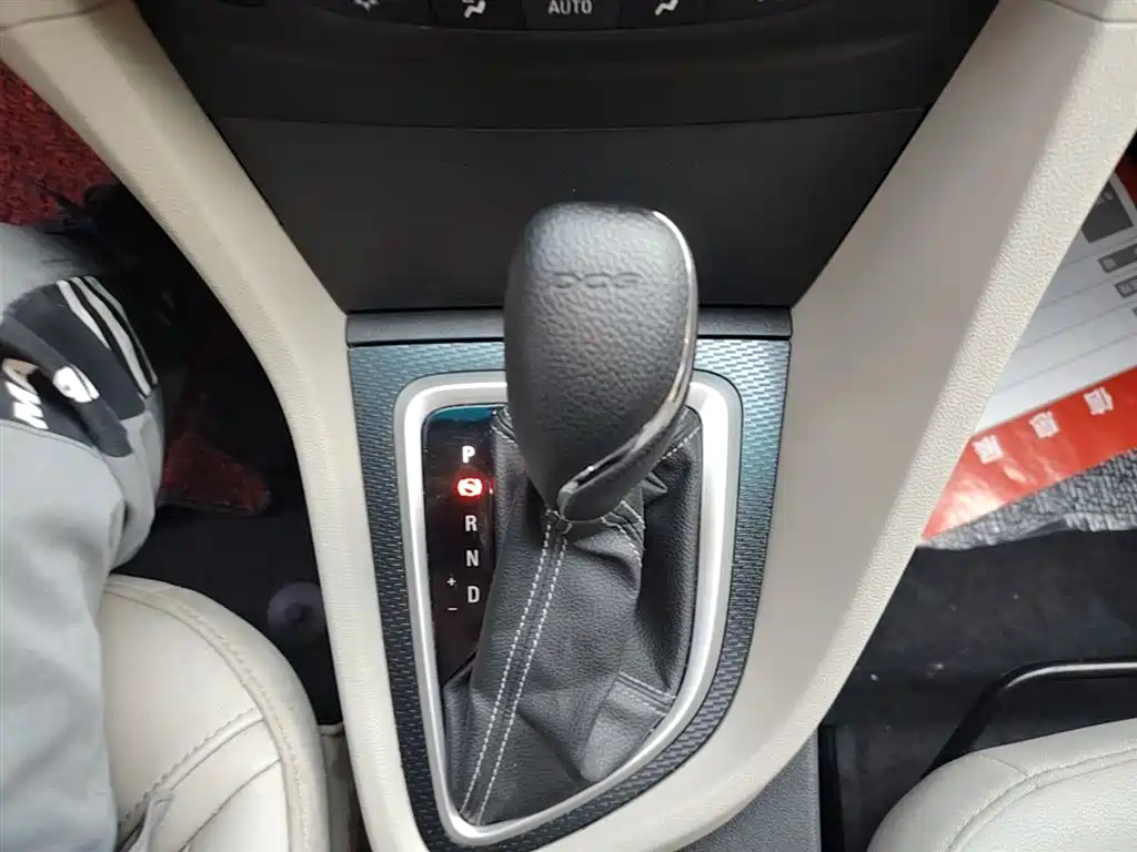 Buick Excelle 2019 — фото 14
