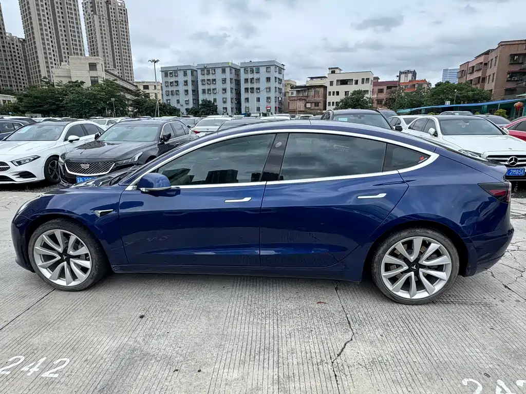 Tesla Model 3 2020 — фото 7