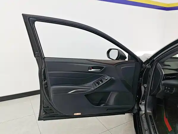 Toyota Avalon 2020